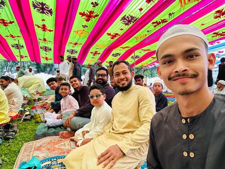 ঈদের শুভেচ্ছা জানিয়েছেন মুশফিকুর রহিম। ছবি: ফেসবুক