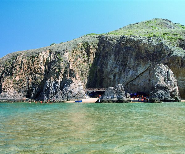 ভিয়েতনামের কুই নহন এখানকার পরিষ্কার সমুদ্রসৈকত ও চমৎকার সামুদ্রিক খাবারের জন্য বিশ্বজুড়ে প্রশংসিত হচ্ছে। ছবি: ট্রিপঅ্যাডভাইজার