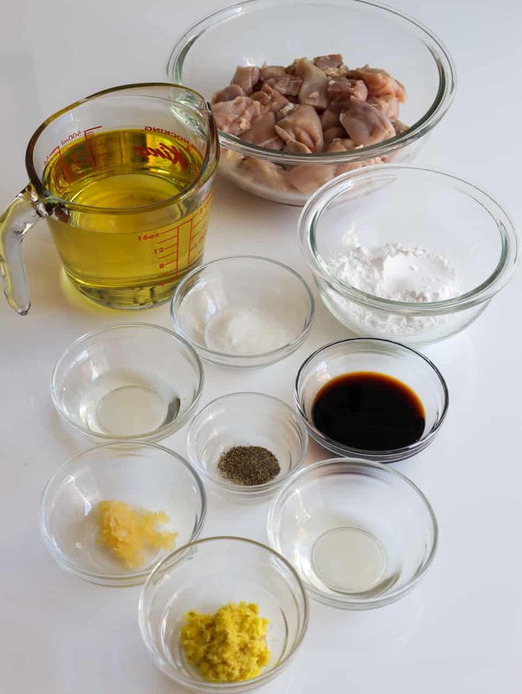 কারাআগে একটি খাবার নয়, এটি দীর্ঘদিনের সাংস্কৃতিক ইতিহাস, সংগ্রাম এবং উদ্ভাবনের ফসল। কারাআগে তৈরির উপকরণ। ছবি: ক্রিস্টি অ্যাট হোম