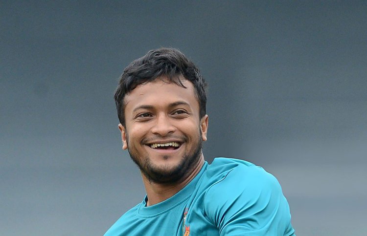 আন্তর্জাতিক ক্রিকেটে অসংখ্য রেকর্ড নিজের নামে লিখিয়ে নিয়েছেন সাকিব আল হাসান। ছবি: ফাইল ছবি