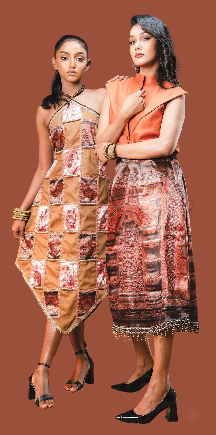 মডেল: নিধি ও জুঁই পোশাক নকশা: আব্দুল্লাহ ভূঁইয়া ফ্যাশন ডিরেকশন: ফারদিন বায়জিদ  মেকআপ: মারুফ মুন্না। ছবি: আব্দুল্লাহ্ আল রায়হান