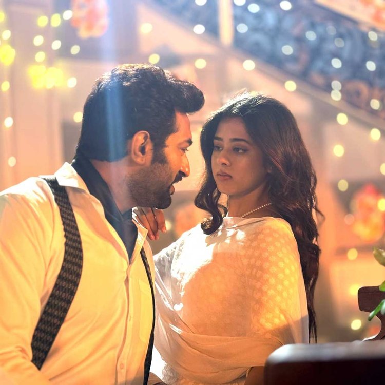 ‘চিরদিনই তুমি যে আমার’ সিরিয়ালের দৃশ্যে দিতিপ্রিয়া রায় ও জিতু কামাল। ছবি: ইনস্টাগ্রাম