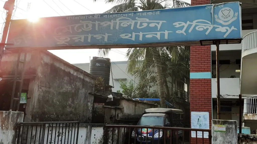 তুরাগে এটিএম বুথের ১১ কোটি টাকাসহ গাড়ি ছিনতাই