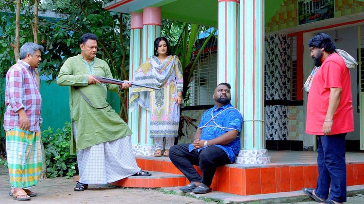 মাছরাঙা টেলিভিশনের ‘থ্রি ইডিয়টস’ ধারাবাহিকের দৃশ্য। ছবি: সংগৃহীত
