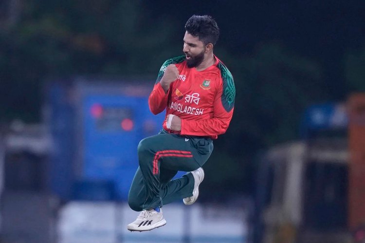 ব্যাটিং, বোলিং, ফিল্ডিং—তিন বিভাগেই দুর্দান্ত শামীম হোসেন পাটোয়ারী। ছবি: ক্রিকইনফো