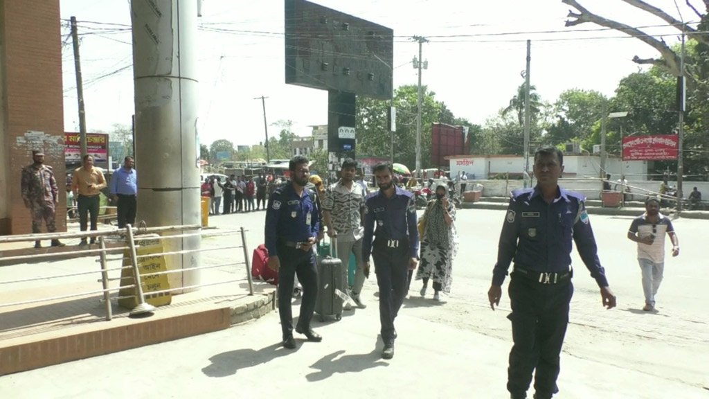 ভ্রমণ কর জালিয়াতি, বেনাপোল বন্দরে আটক ৬ ভারতীয়