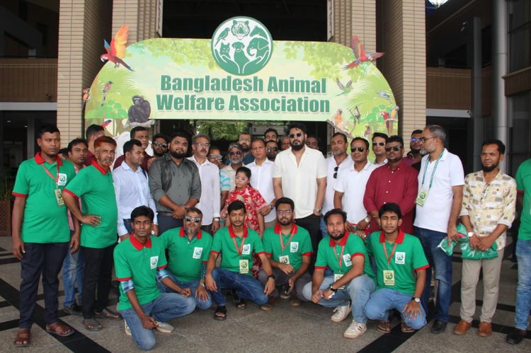 ব্যতিক্রমী মেলায় আয়োজন করেছে বাংলাদেশ অ্যানিমেল ওয়েলফেয়ার অ্যাসোসিয়েশন।