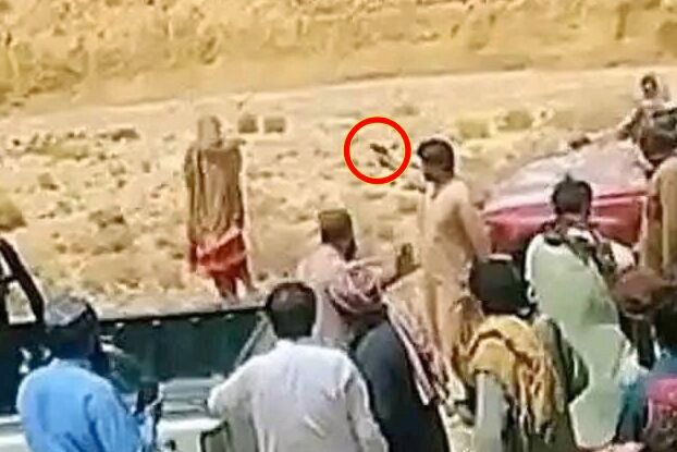 ‘অবৈধ’ সম্পর্কের অভিযোগে নর-নারীকে হত্যা করল নিজ সম্প্রদায়, পাকিস্তানে তীব্র প্রতিক্রিয়া