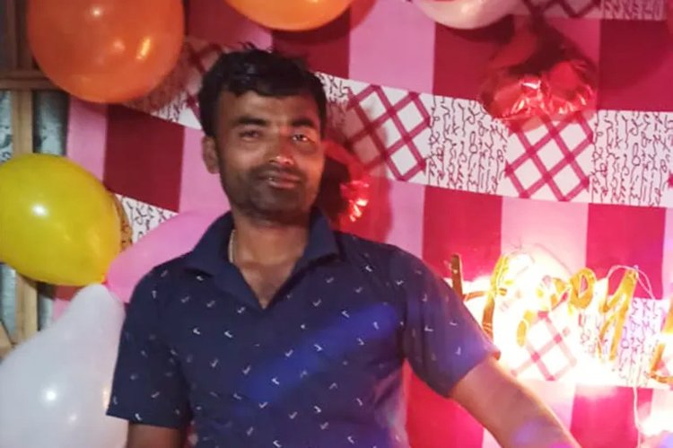 আসাম পুলিশ তুলে নিয়ে যাওয়ার পর থেকে নিখোঁজ আব্দুল হানিফ। ছবি: আল-জাজিরা