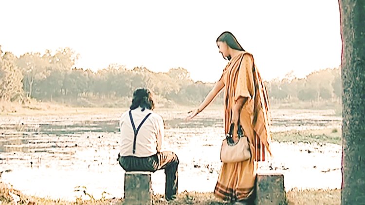 ‘বালুঘড়ি’ সিনেমার দৃশ্য