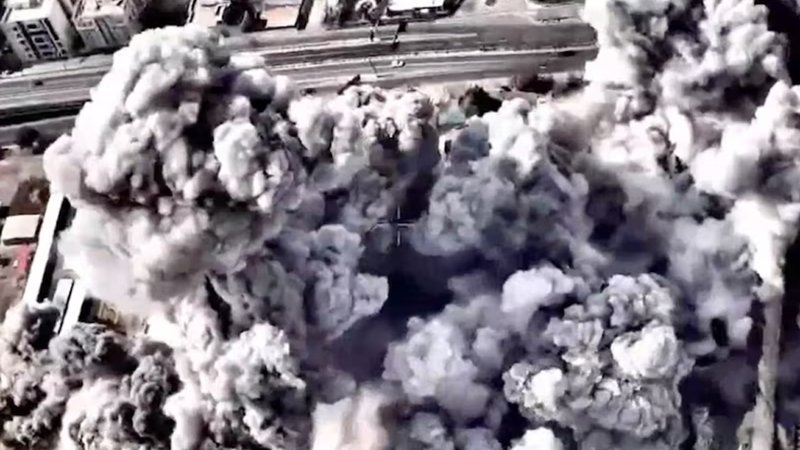 আরও দুই শক্তিশালী বিস্ফোরণে কেঁপে উঠল তেহরান