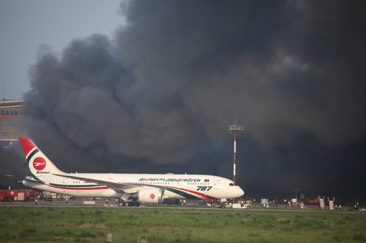 Dhaka Airport Fire 1-2025-10-18 (1)