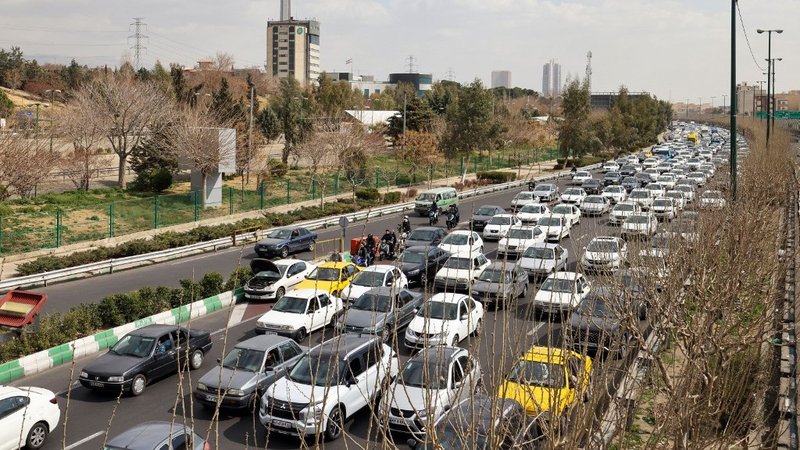 তেহরান ছাড়ছেন হতাশ ও ভীত ইরানিরা