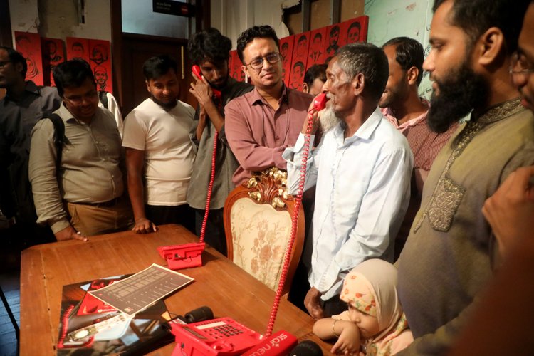 জুলাই গণ-অভ্যুত্থান স্মৃতি জাদুঘরে দর্শনার্থীরা। ছবি: মেহেদী হাসান
