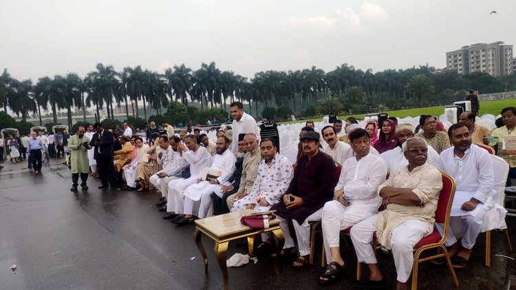 জুলাই সনদ স্বাক্ষর অনুষ্ঠানে আগত অতিথিরা। ছবি: আজকের পত্রিকা
