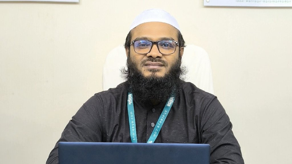 ৯ বিয়ে করা মুফতি কাসেমী নারী নির্যাতন মামলায় গ্রেপ্তার