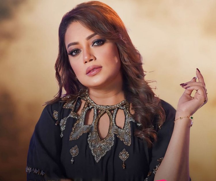 নীরবে গানের ভিডিওতে কনা। ছবি: সংগৃহীত