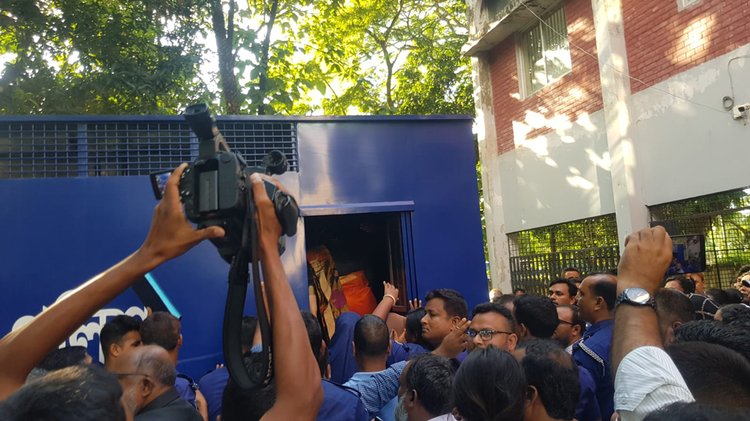 সাবেক ডিসি সুলতানা পারভীন। ছবি: আজকের পত্রিকা