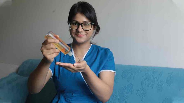 মডেল: ফারিয়া । ছবি: মেহেদী হাসান