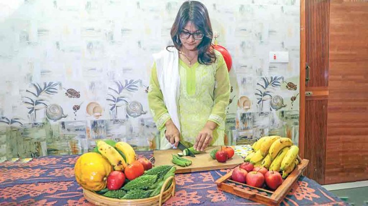 মডেল: ফারিয়া। ছবি: মেহেদী হাসান