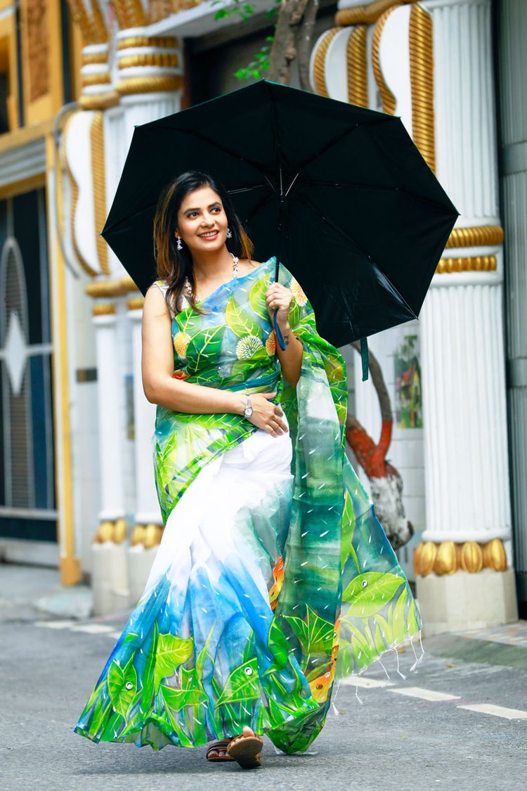 মডেল: রুবাইয়াৎ অদিতি, শাড়ি: যথাশিল্প, ছবি: হাসান রাজা