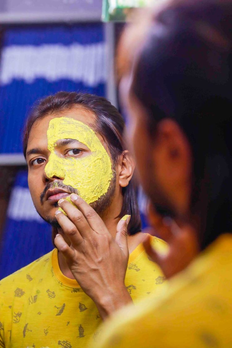 মডেল: সানিয়াৎ, হেয়ারস্টাইল: শোভন সাহা, ছবি: হাসান রাজা