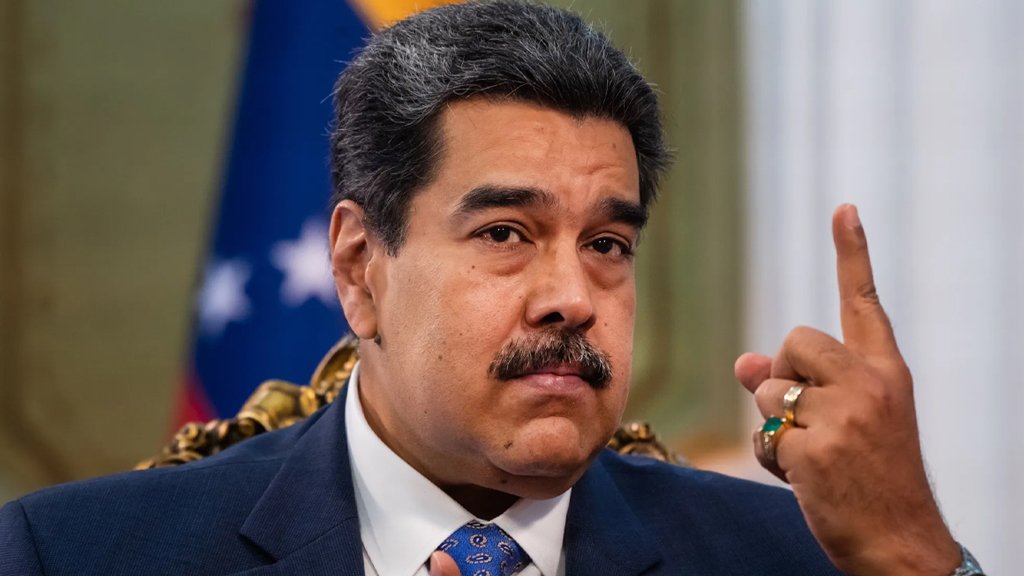 ভেনেজুয়েলার মাদুরো ও তাঁর সরকারকে ‘সন্ত্রাসী’ ঘোষণা করলেন ট্রাম্প