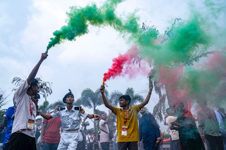 ‘জুলাই পুনর্জাগরণ অনুষ্ঠানমালা’ উদ্‌যাপন অনুষ্ঠানে ছাত্র-জনতা।