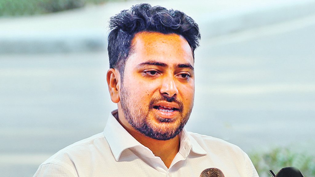 জুলাই সনদের আইনি ভিত্তি দিলে ফেব্রুয়ারির নির্বাচনের জন্য প্রস্তুত এনসিপি: নাহিদ ইসলাম