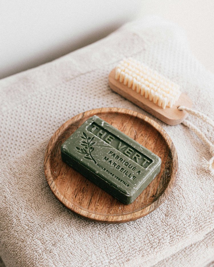 ছিদ্রযুক্ত সাবানদানিতে সাবার রাখুন। ছবি: পেক্সেলস