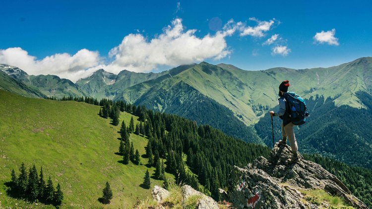 তরুণদের সূত্র হলো কম পরিকল্পনা, বেশি স্বতঃস্ফূর্ততা। প্রতীকী ছবি: পেক্সেলস