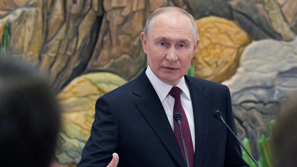 মার্কিন প্রস্তাব না মানলে ইউক্রেনের আরও ভূমি দখলের হুমকি পুতিনের