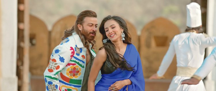 ‘প্রিন্স’ সিনেমার দৃশ্যে শাকিব ও জ্যোতির্ময়ী। ছবি: সংগৃহীত