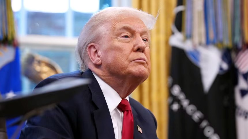 ভেনেজুয়েলা ইস্যুতে হোয়াইট হাউসে জরুরি বৈঠক ডেকেছেন ট্রাম্প