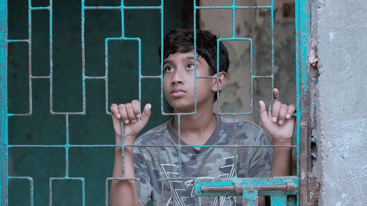 ‘আগন্তুক’ সিনেমার দৃশ্য। ছবি: সংগৃহীত