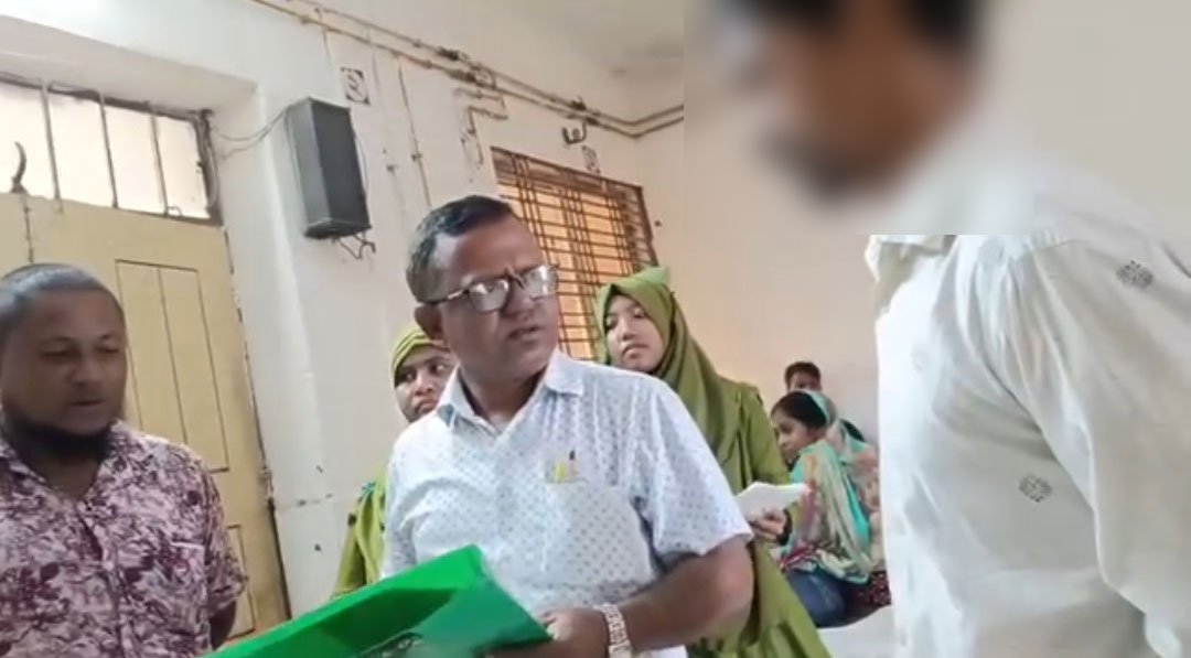 ধর্ষণের শিকার শিশুর স্বজনদের সঙ্গে চিকিৎসকের অশালীন আচরণ, ভিডিও ভাইরাল