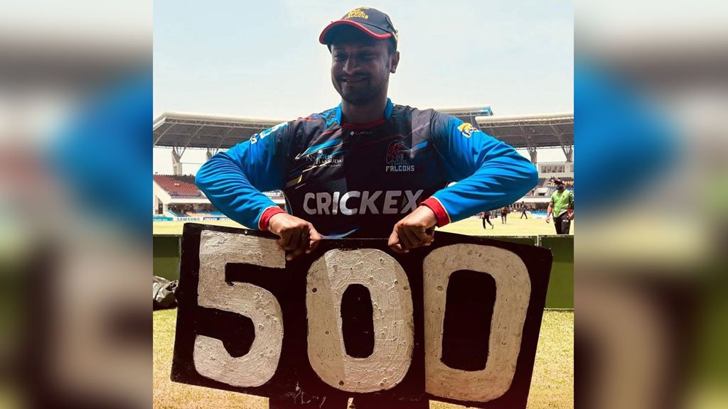 ৫০০ উইকেট নিয়ে অভিজাত তালিকায় সাকিব
