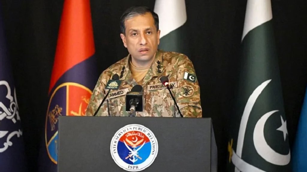 ‘মানসিকভাবে অসুস্থ’ ইমরান খান ‘গাদ্দার’ শেখ মুজিবুর রহমানের ভক্ত—পাকিস্তান সশস্ত্র বাহিনীর ঔদ্ধত্যপূর্ণ বিবৃতি