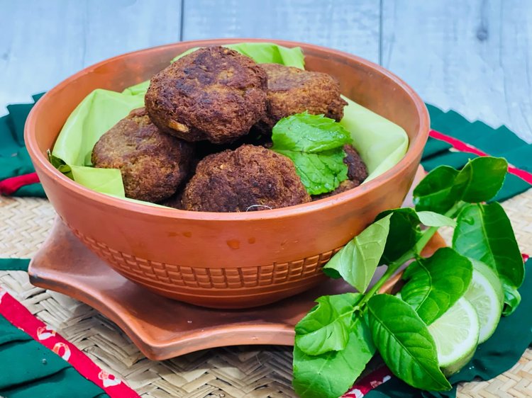 গরুর মাংসের শামি কাবাব। ছবি: কোহিনূর বেগম
