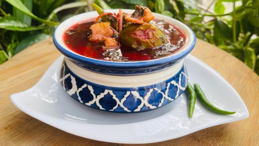 জলপাই দিয়ে লালশাকের টক