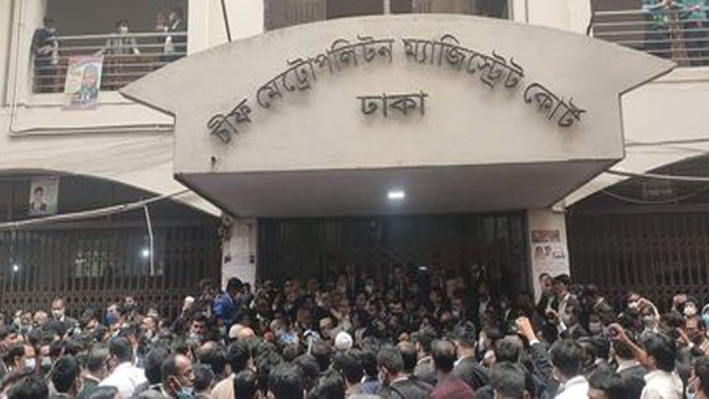 গুলশানে চাঁদাবাজির মামলায় চারজন ৭ দিনের রিমান্ডে