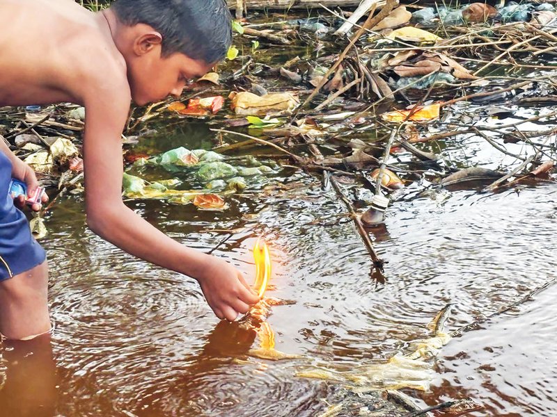 আগুন-পাহাড়-(1)
