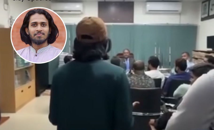 রাবিতে রেজিস্ট্রার ও রাকসু জিএস আম্মারের বাগ্‌বিতণ্ডা ভাইরাল