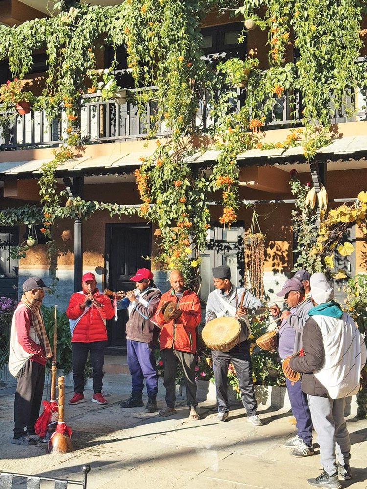 ঘান্দ্রুকের বাসিন্দারা প্রধানত গুরুং জনজাতির অংশ। এদের রয়েছে প্রাচীন এবং সমৃদ্ধ সংস্কৃতি। ছবি: সংগৃহীত