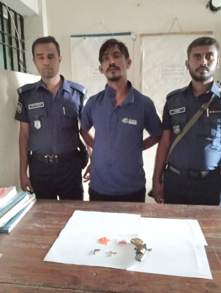 আটক সাব্বির হোসেন ওরফে দিপু। ছবি: সংগৃহীত