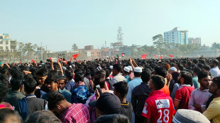 বরিশালে আজ রাজকীয় সংবর্ধনা পায় ফরচুন বরিশাল। সৌজন্য ছবি