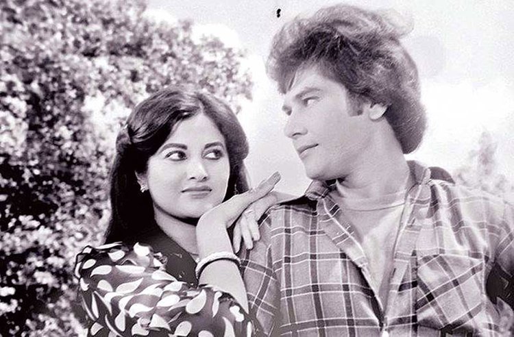 পর্দার জনপ্রিয় জুটি জাফর ইকবাল ও ববিতা। ছবি: সংগৃহীত