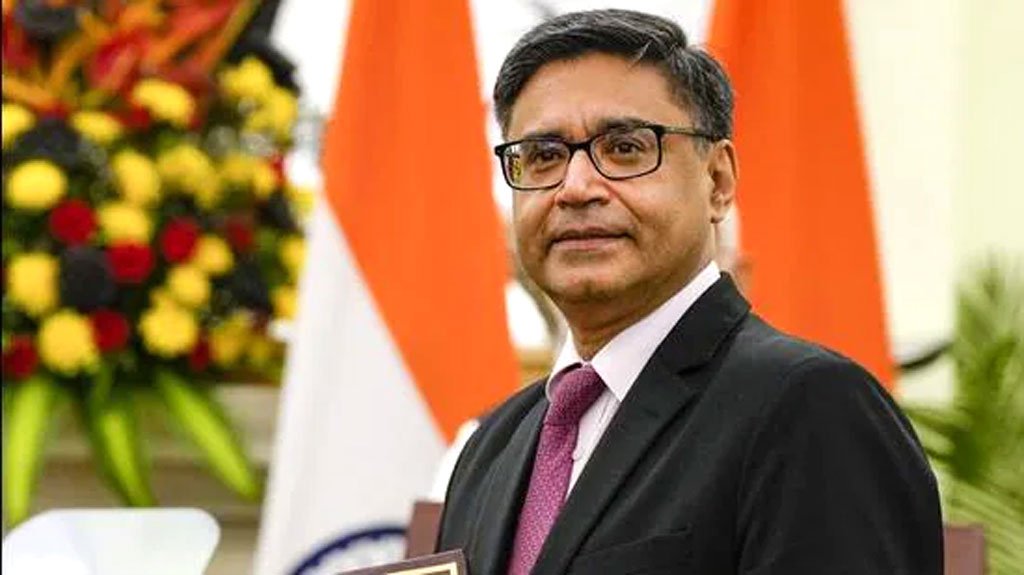 যুদ্ধবিরতি ঘোষণার কারণে এক্সে তোপের মুখে ভারতের পররাষ্ট্রসচিব ও তাঁর মেয়ে