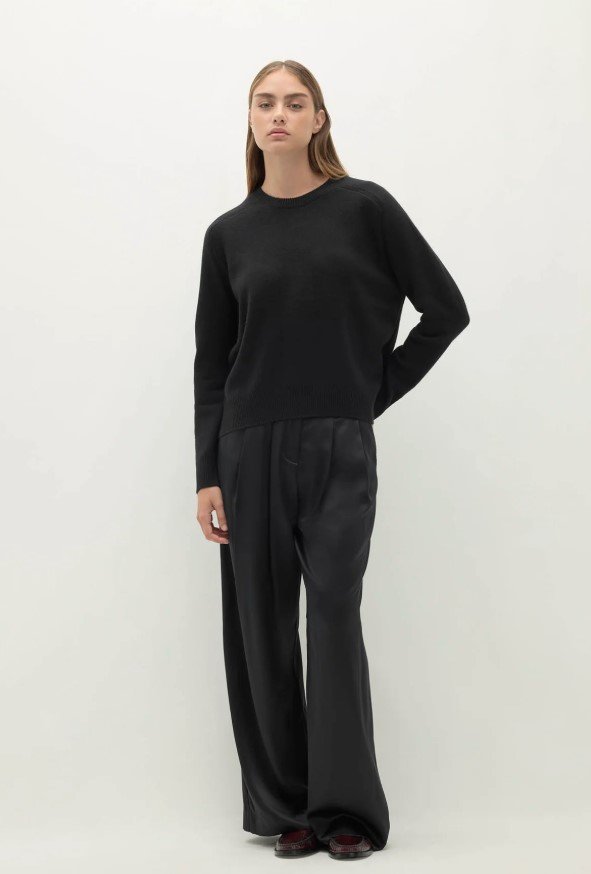 আর্টজিয়া কাশ্মীরি রিল্যাক্সড বোট-নেক সোয়েটার। ছবি: বার্ডি