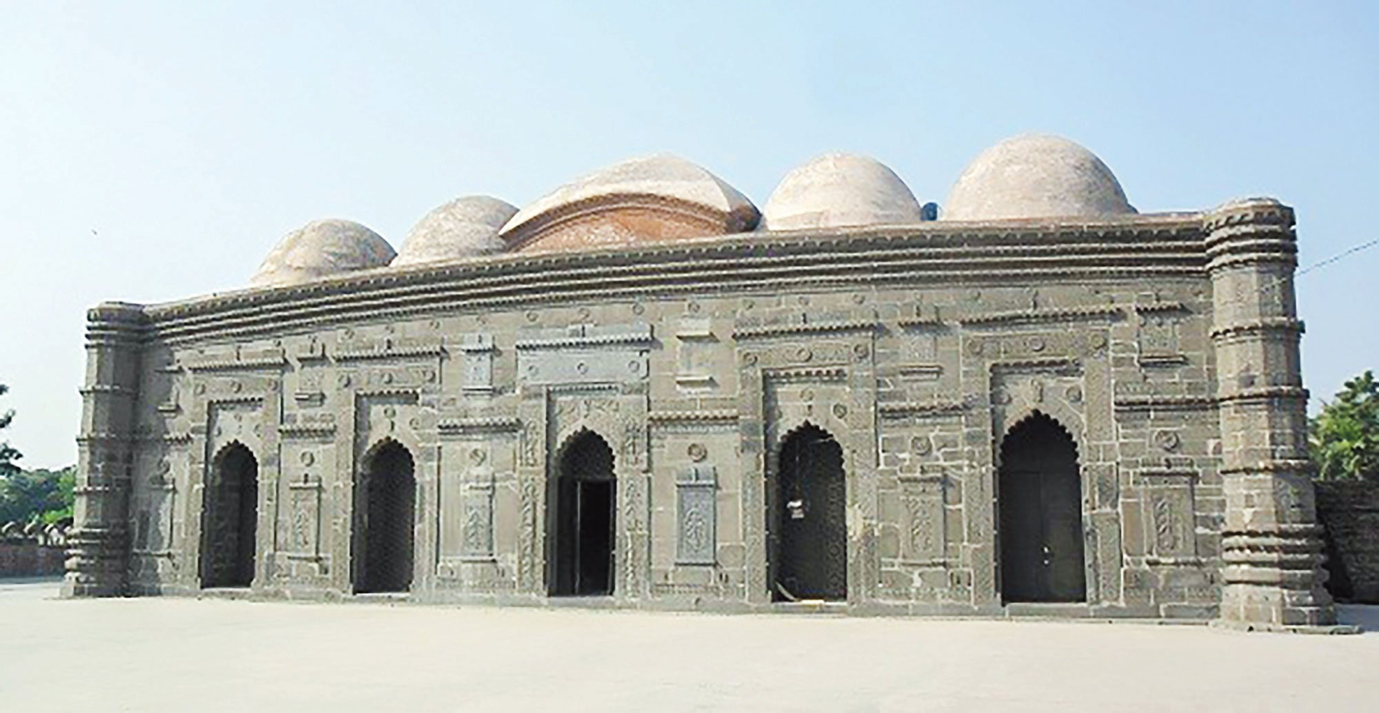 চাঁপাইনবাবগঞ্জে মুসলিম স্থাপত্যের খোঁজে